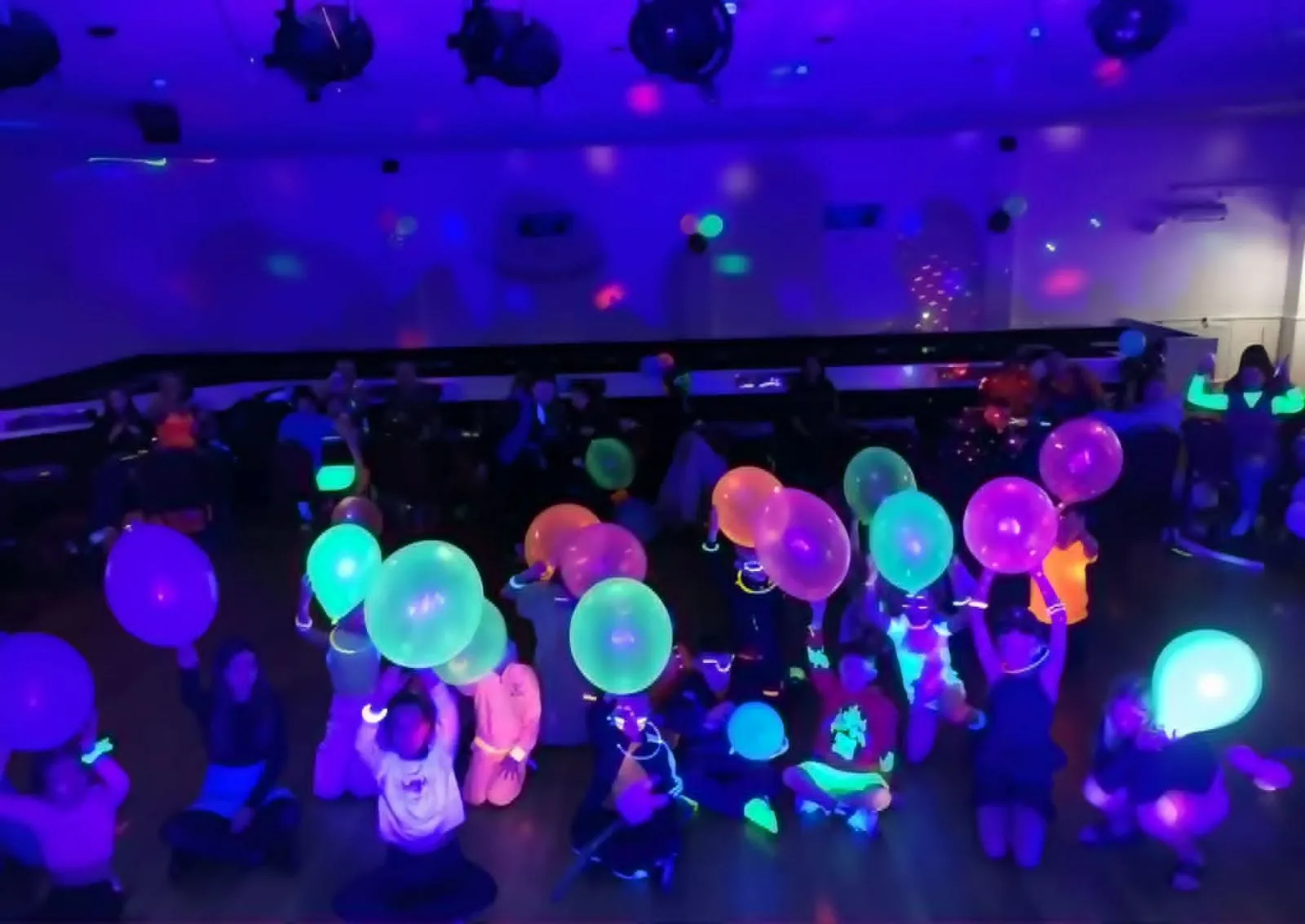 Wedding DJ Newcastle upon Tyne - 2a9e65b6 f523 4680 99f7 7284a2db909f